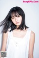 Sakura Endo 遠藤さくら, Young Jump 2019 No.40 (ヤングジャンプ 2019年40号) P4 No.57218d